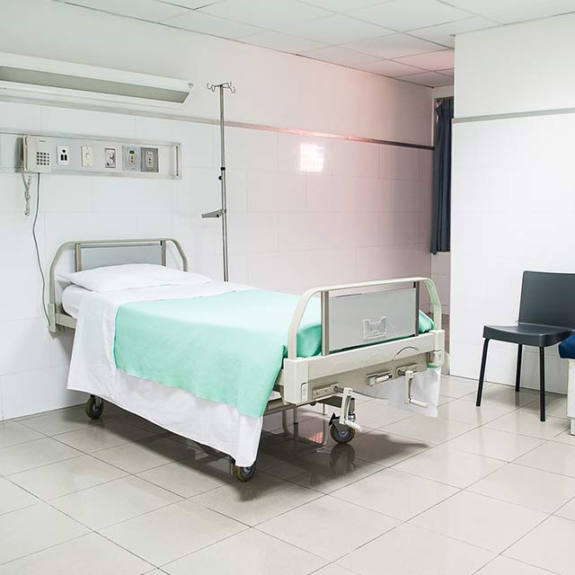 Instalacio-electrica-en-hospital